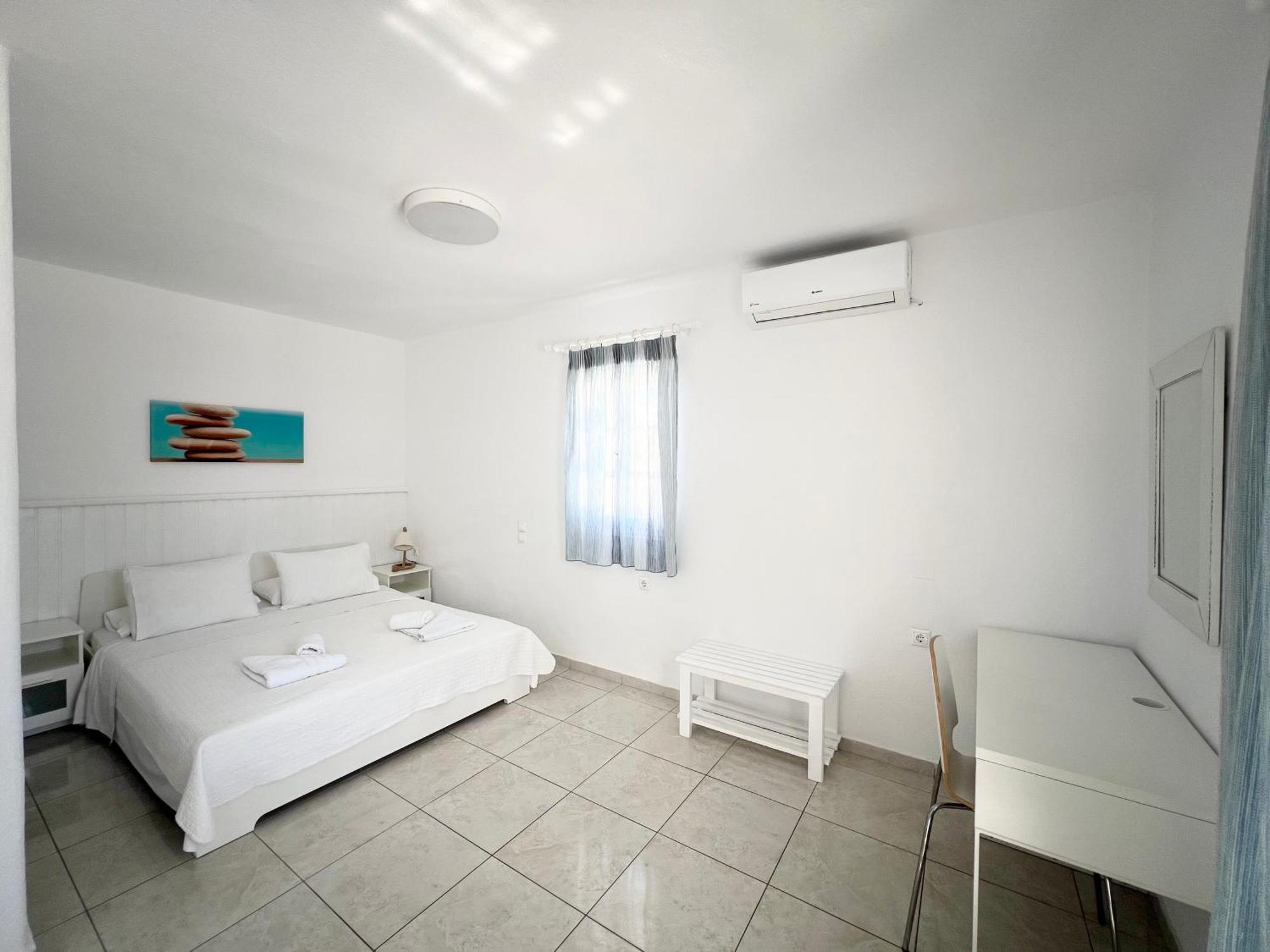 Cyclades Blue Aparthotel Орнос Екстериор снимка