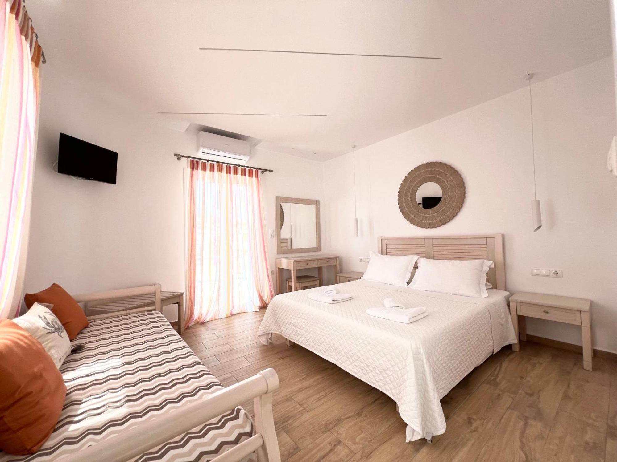 Cyclades Blue Aparthotel Орнос Екстериор снимка
