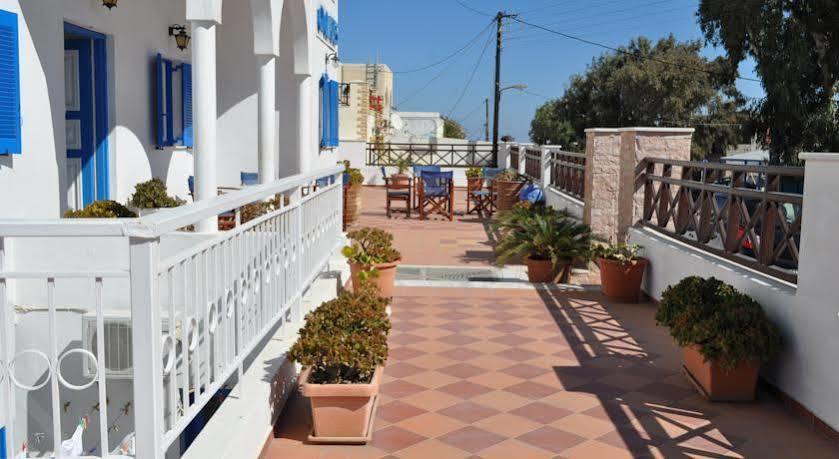 Cyclades Blue Aparthotel Орнос Екстериор снимка